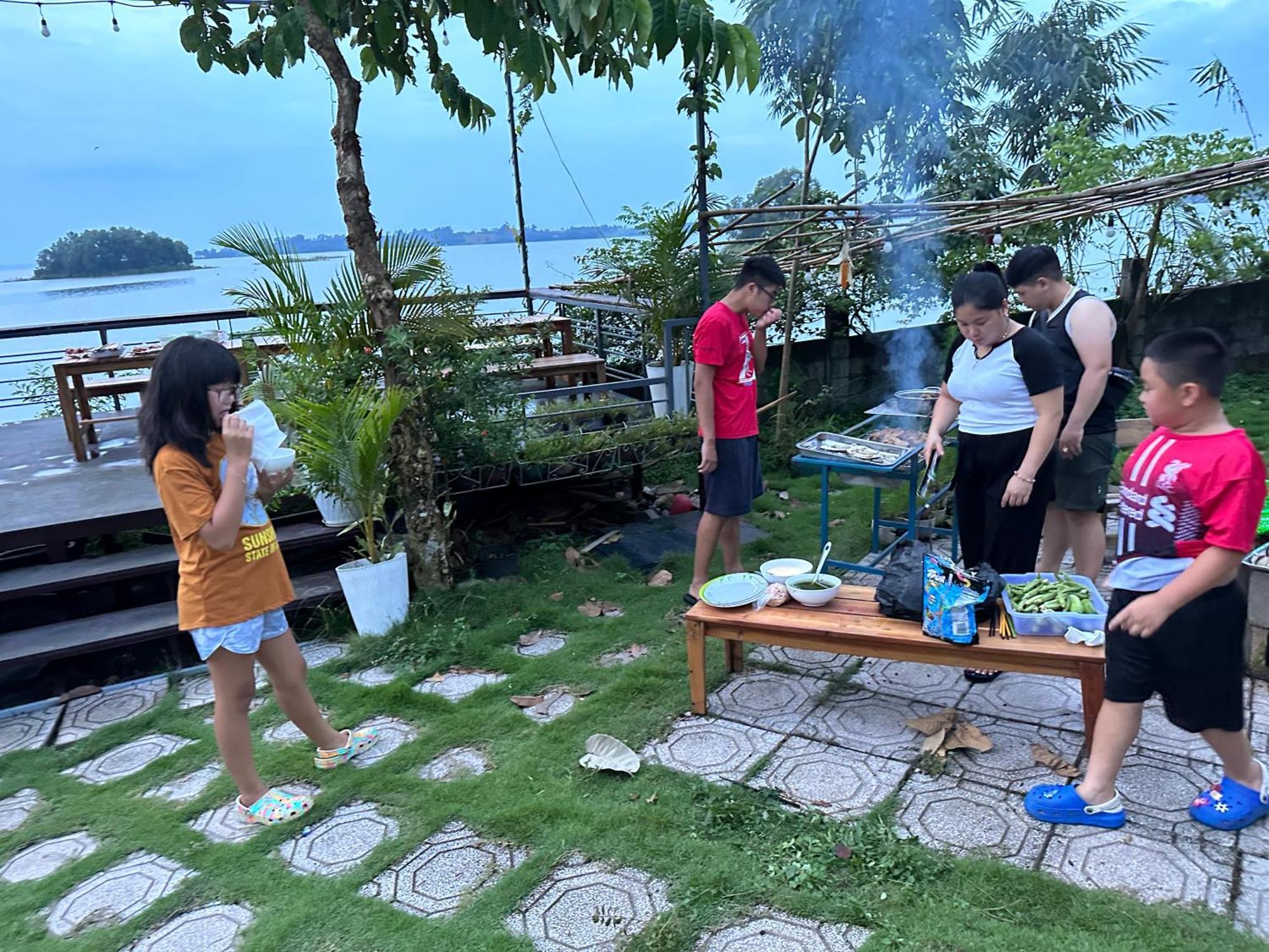 Ben Ho Homestay Xa Gia Tan ภายนอก รูปภาพ