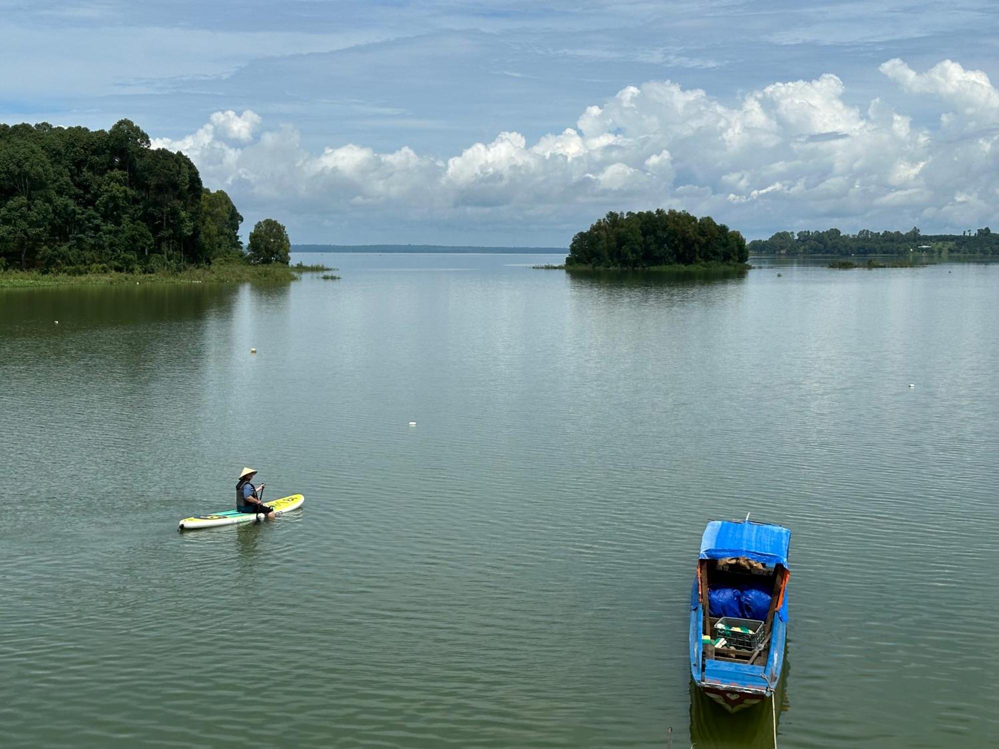 Ben Ho Homestay Xa Gia Tan ภายนอก รูปภาพ