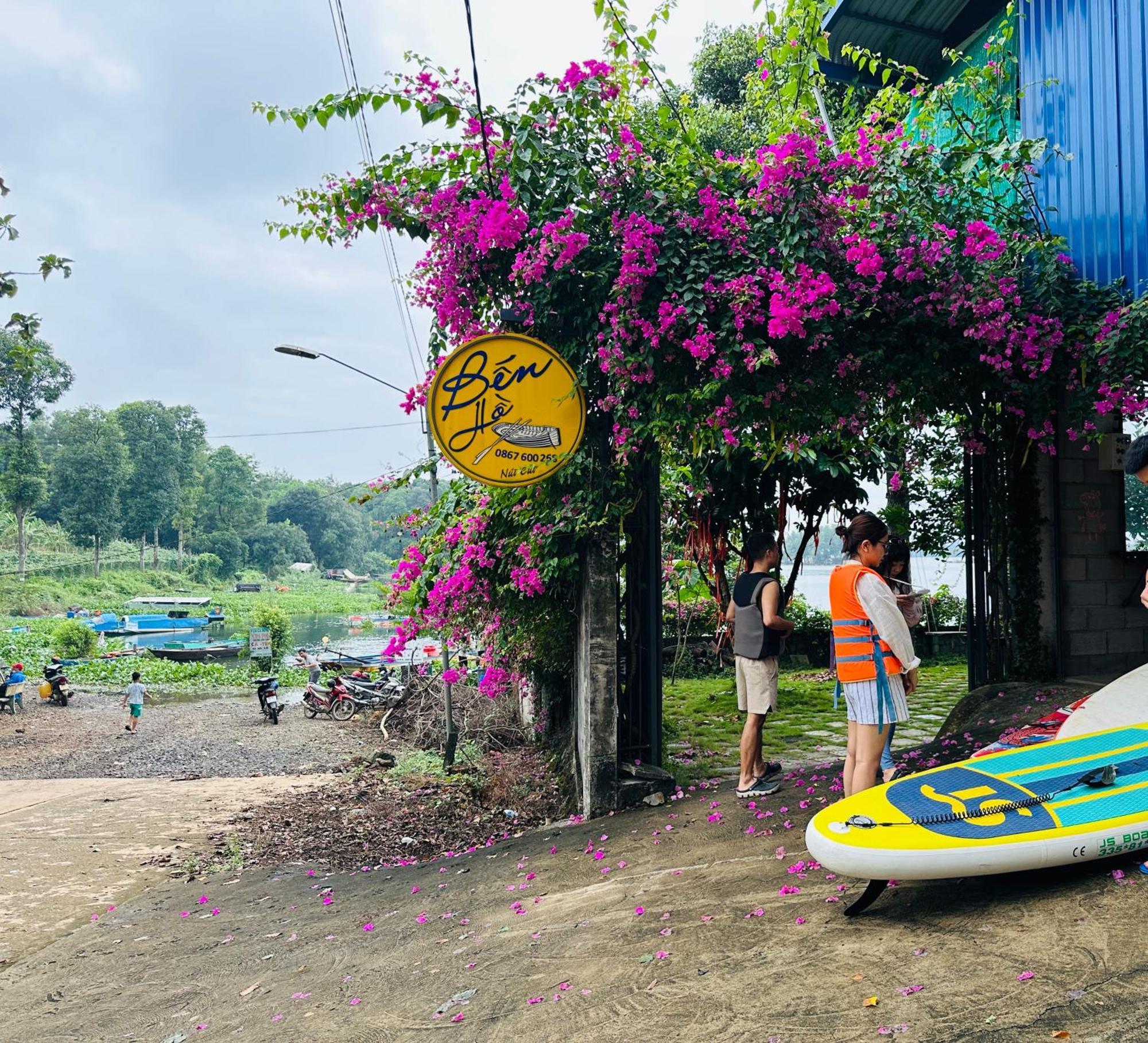 Ben Ho Homestay Xa Gia Tan ภายนอก รูปภาพ